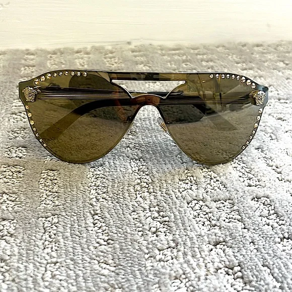 😎NIB Versace sunglasses - Picture 4 of 13